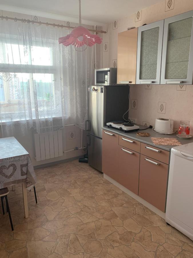 Ореховая Горка Апартаменты С Балконом И Лифтом Narva Luaran gambar