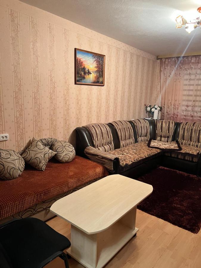 Ореховая Горка Апартаменты С Балконом И Лифтом Narva Luaran gambar