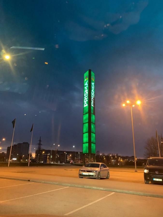 Ореховая Горка Апартаменты С Балконом И Лифтом Narva Luaran gambar