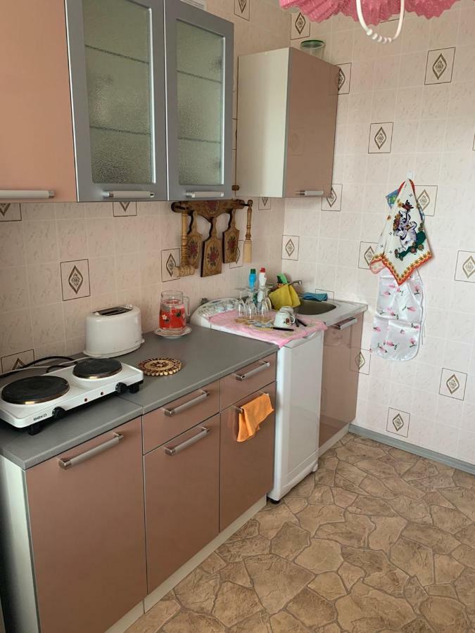 Ореховая Горка Апартаменты С Балконом И Лифтом Narva Luaran gambar